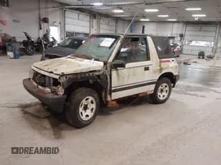 ✅ 1993 Geo Tracker • VIN: 2CNBJ18U0P6918363 • Лот: 42887112. Опубликован ранее на IAAI с пробегом Не указан. Бесплатный доступ к архиву аукционных продаж из США и подробный отчёт об истории автомобиля на DreamBid. Изображение 2.