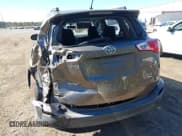 ✅ 2013 Toyota RAV4 XLE • VIN: JTMRFREV7DD009985 • Lot: 43473065. Wystawiony na IAAI z przebiegiem 104 529 mil. Bezpłatny archiwum sprzedaży aukcyjnych z USA i szczegółowy raport historii pojazdu na DreamBid. Zdjęcie 6.