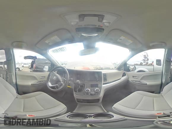 ✅ 2020 Toyota Sienna LE Auto Access Seat • VIN: 5TDKZ3DC1LS026564 • Lot: 72011615. Listed on Copart with 63,133 mi. Free auction sales archive from the USA and detailed vehicle history report at DreamBid. Image 15.