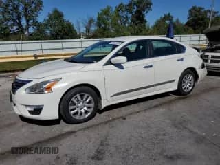 2015 Nissan Altima S z VIN 1N4AL3AP3FC592077, wystawiony jako Copart lot #85838705 z przebiegiem 127 942 mil mil oraz Szkoda całkowita • Salvage title. Historia ofert i sprzedaży dostępna na DreamBid. Obrazek 1.