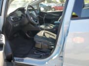 ✅ 2022 Chevrolet Bolt EV 1LT • VIN: 1G1FW6S05N4115047 • Lot: 68476504. Wystawiony na Copart z przebiegiem Nie podano. Bezpłatny archiwum sprzedaży aukcyjnych z USA i szczegółowy raport historii pojazdu na DreamBid. Zdjęcie 7.