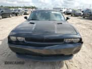 ✅ 2014 Dodge Challenger SXT • VIN: 2C3CDYAG2EH285528 • Lot: 79837834. Wystawiony na Copart z przebiegiem 183 623 mil. Bezpłatny archiwum sprzedaży aukcyjnych z USA i szczegółowy raport historii pojazdu na DreamBid. Zdjęcie 5.