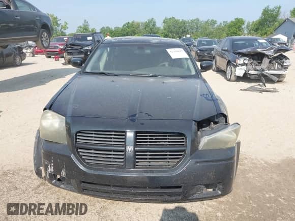 2005 Dodge Magnum SE с VIN 2D4FV48V95H593141, выставлен на аукционе IAAI как лот 42418697 с пробегом 226 131 миль миль и . История ставок и продаж доступна на DreamBid. Изображение 12.