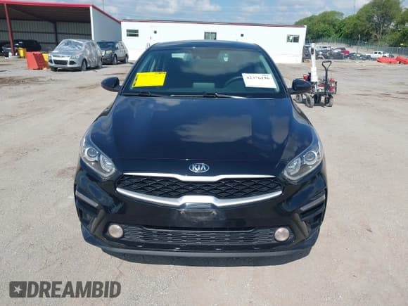 ✅ 2021 Kia Forte LXS • VIN: 3KPF24AD6ME287337 • Lot: 42376196. Listed on IAAI with 31,406 mi. Free auction sales archive from the USA and detailed vehicle history report at DreamBid. Image 13.
