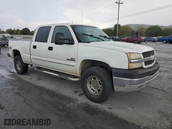 ✅ 2003 Chevrolet Silverado 2500HD LS • VIN: 1GCHK23113F183942 • Lot: 71464565. Listed on Copart with 250,336 mi. Free auction sales archive from the USA and detailed vehicle history report at DreamBid. Image 4.