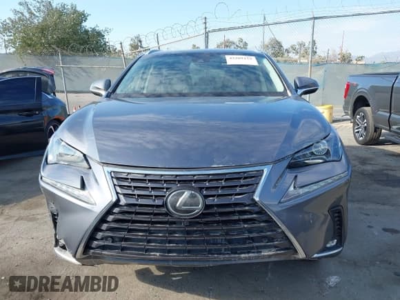 ✅ 2019 Lexus NX 300 • VIN: JTJYARBZ5K2117853 • Lot: 43289152. Wystawiony na IAAI z przebiegiem 35 981 mil. Bezpłatny archiwum sprzedaży aukcyjnych z USA i szczegółowy raport historii pojazdu na DreamBid. Zdjęcie 12.