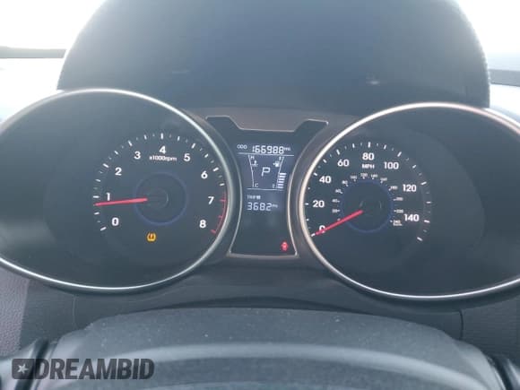 ✅ 2015 Hyundai Veloster • VIN: KMHTC6AD0FU228716 • Lot: 78545614. Wystawiony na Copart z przebiegiem 166 988 mil. Bezpłatny archiwum sprzedaży aukcyjnych z USA i szczegółowy raport historii pojazdu na DreamBid. Zdjęcie 9.