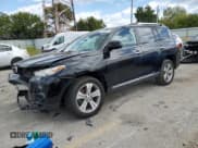 ✅ 2013 Toyota Highlander Limited • VIN: 5TDDK3EH1DS258039 • Lot: 71460005. Wystawiony na Copart z przebiegiem 135 901 mil. Bezpłatny archiwum sprzedaży aukcyjnych z USA i szczegółowy raport historii pojazdu na DreamBid. Zdjęcie 1.