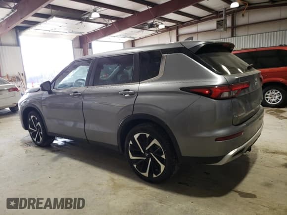 ✅ 2022 Mitsubishi Outlander SE • VIN: JA4J4UA80NZ037602 • Lot: 46659915. Listed on Copart with 43,475 mi. Free auction sales archive from the USA and detailed vehicle history report at DreamBid. Image 2.