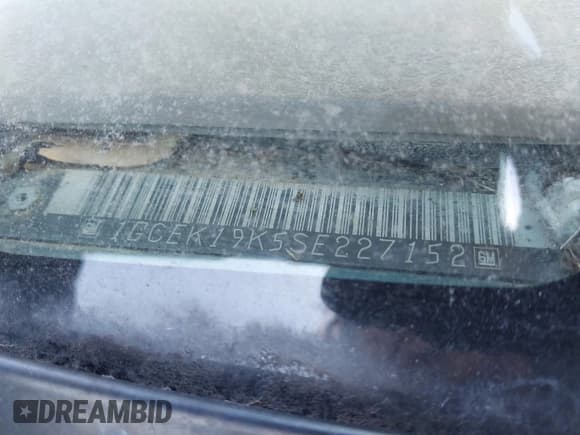 ✅ 1995 Chevrolet Silverado 1500 • VIN: 1GCEK19K5SE227152 • Lot: 43602300. Wystawiony na IAAI z przebiegiem 260 056 mil. Bezpłatny archiwum sprzedaży aukcyjnych z USA i szczegółowy raport historii pojazdu na DreamBid. Zdjęcie 9.