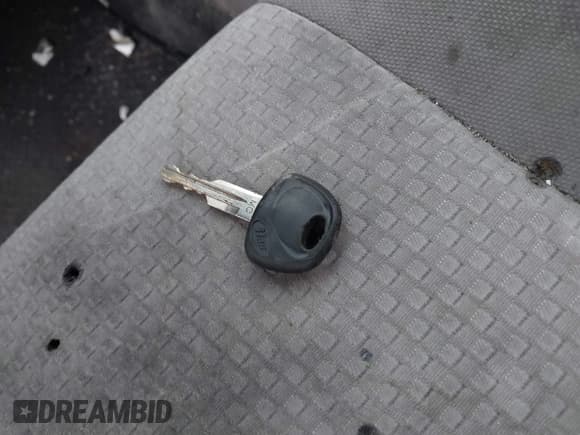 ✅ 2008 Hyundai Accent GS • VIN: KMHCM36C98U062601 • Лот: 41565161. Опубликован ранее на IAAI с пробегом 148 281 миль. Бесплатный доступ к архиву аукционных продаж из США и подробный отчёт об истории автомобиля на DreamBid. Изображение 11.