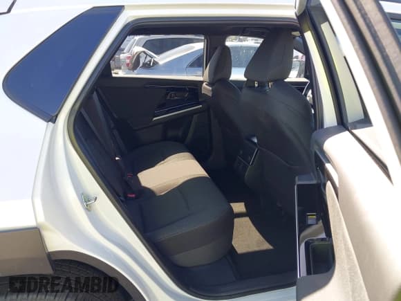 ✅ 2024 Subaru Solterra Limited • VIN: JTMABABA1RA089465 • Лот: 43504382. Опубликован ранее на IAAI с пробегом 3 945 миль. Бесплатный доступ к архиву аукционных продаж из США и подробный отчёт об истории автомобиля на DreamBid. Изображение 8.