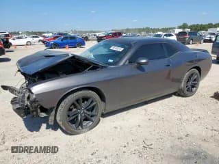 ✅ 2017 Dodge Challenger SXT • VIN: 2C3CDZAG5HH573070 • Lot: 86150015. Wystawiony na Copart z przebiegiem 106 134 mil. Bezpłatny archiwum sprzedaży aukcyjnych z USA i szczegółowy raport historii pojazdu na DreamBid. Zdjęcie 1.