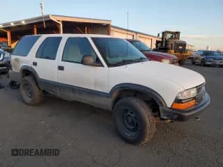 ✅ 1998 Chevrolet Blazer • VIN: 1GNDT13W1WK262046 • Lot: 49063565. Wystawiony na Copart z przebiegiem 159 808 mil. Bezpłatny archiwum sprzedaży aukcyjnych z USA i szczegółowy raport historii pojazdu na DreamBid. Zdjęcie 4.
