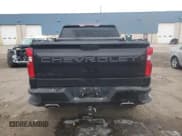 ✅ 2021 Chevrolet Silverado 1500 LT Trail Boss • VIN: 1GCPYFED4MZ436826 • Lot: 92230225. Wystawiony na Copart z przebiegiem 73 713 mil. Bezpłatny archiwum sprzedaży aukcyjnych z USA i szczegółowy raport historii pojazdu na DreamBid. Zdjęcie 6.