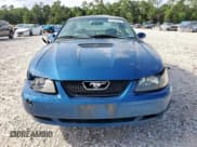 ✅ 1999 Ford Mustang GT • VIN: 1FAFP42X3XF224643 • Lot: 64943705. Wystawiony na Copart z przebiegiem Nie podano. Bezpłatny archiwum sprzedaży aukcyjnych z USA i szczegółowy raport historii pojazdu na DreamBid. Zdjęcie 5.