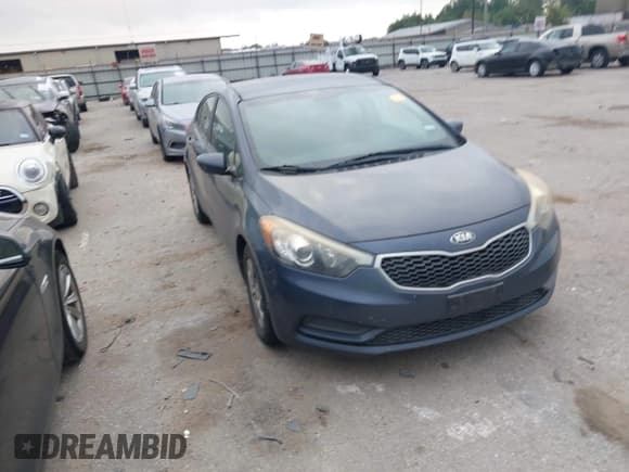 ✅ 2016 Kia Forte LX • VIN: KNAFK4A66G5506599 • Lot: 43751063. Wystawiony na IAAI z przebiegiem Nie podano. Bezpłatny archiwum sprzedaży aukcyjnych z USA i szczegółowy raport historii pojazdu na DreamBid. Zdjęcie 1.