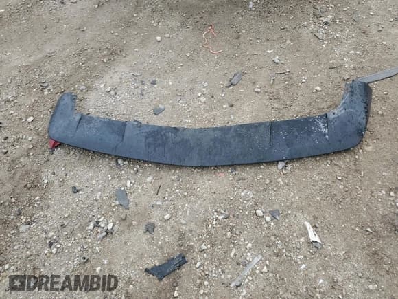 ✅ 2010 Dodge Challenger SE • VIN: 2B3CJ4DV0AH261604 • Lot: 47954764. Wystawiony na Copart z przebiegiem 140 327 mil. Bezpłatny archiwum sprzedaży aukcyjnych z USA i szczegółowy raport historii pojazdu na DreamBid. Zdjęcie 12.