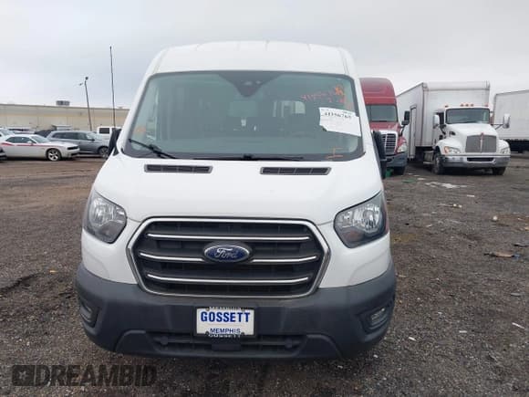 ✅ 2020 Ford Transit Passenger XL • VIN: 1FBAX2C89LKB05159 • Lot: 41356765. Wystawiony na IAAI z przebiegiem 32 436 mil. Bezpłatny archiwum sprzedaży aukcyjnych z USA i szczegółowy raport historii pojazdu na DreamBid. Zdjęcie 12.
