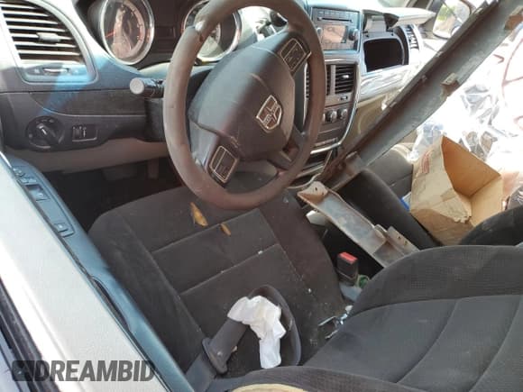 ✅ 2013 Dodge Grand Caravan SE • VIN: 2C4RDGBG0DR503277 • Lot: 65592155. Wystawiony na Copart z przebiegiem Nie podano. Bezpłatny archiwum sprzedaży aukcyjnych z USA i szczegółowy raport historii pojazdu na DreamBid. Zdjęcie 8.