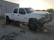 ✅ 2006 Chevrolet Silverado 2500HD LT3 • VIN: 1GCHK23D56F156919 • Lot: 84831324. Wystawiony na Copart z przebiegiem Nie podano. Bezpłatny archiwum sprzedaży aukcyjnych z USA i szczegółowy raport historii pojazdu na DreamBid. Zdjęcie 4.