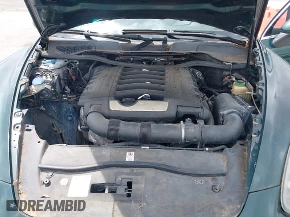 ✅ 2011 Porsche Cayenne • VIN: WP1AA2A20BLA08922 • Lot: 41963151. Wystawiony na IAAI z przebiegiem 176 592 mil. Bezpłatny archiwum sprzedaży aukcyjnych z USA i szczegółowy raport historii pojazdu na DreamBid. Zdjęcie 10.