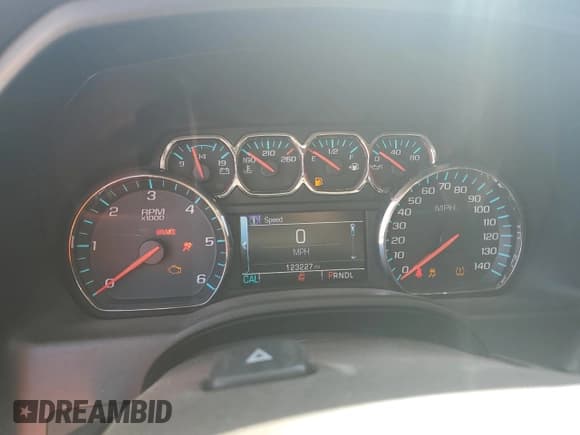 ✅ 2018 Chevrolet Silverado 1500 LT • VIN: 3GCPCREC4JG128073 • Лот: 68168924. Опубликован ранее на Copart с пробегом 123 227 миль. Бесплатный доступ к архиву аукционных продаж из США и подробный отчёт об истории автомобиля на DreamBid. Изображение 9.