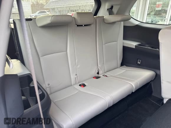 ✅ 2024 Toyota Highlander XLE • VIN: 5TDAAAB55RS009139 • Лот: 43883259. Опубликован ранее на IAAI с пробегом 58 910 миль. Бесплатный доступ к архиву аукционных продаж из США и подробный отчёт об истории автомобиля на DreamBid. Изображение 6.