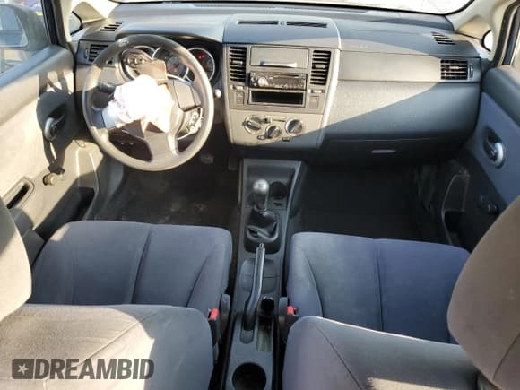 ✅ 2009 Nissan Versa 1.6 • VIN: 3N1CC11E99L464251 • Lot: 80886165. Listed on Copart with 119,401 mi. Free auction sales archive from the USA and detailed vehicle history report at DreamBid. Image 8.