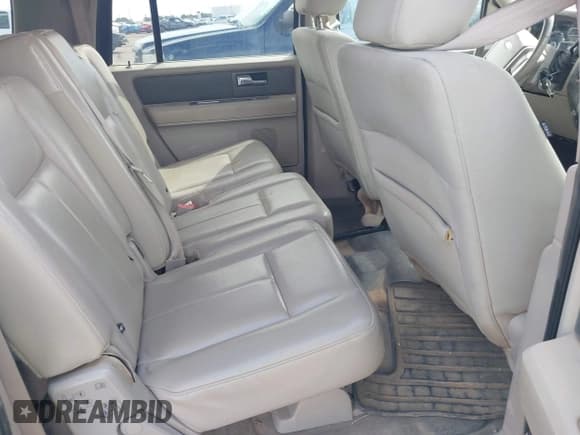 ✅ 2009 Ford Expedition Max SSV • VIN: 1FMFK165X9EA96941 • Lot: 43230290. Wystawiony na IAAI z przebiegiem 88 767 mil. Bezpłatny archiwum sprzedaży aukcyjnych z USA i szczegółowy raport historii pojazdu na DreamBid. Zdjęcie 8.