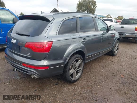 ✅ 2014 Audi Q7 Prestige • VIN: WA1WMAFE0ED018516 • Lot: 41749208. Listed on IAAI with 129,498 mi. Free auction sales archive from the USA and detailed vehicle history report at DreamBid. Image 4.