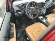 ✅ 2023 Chrysler Pacifica Pinnacle • VIN: 2C4RC3PGXPR500380 • Лот: 76491104. Опубликован ранее на Copart с пробегом 3 070 миль. Бесплатный доступ к архиву аукционных продаж из США и подробный отчёт об истории автомобиля на DreamBid. Изображение 8.