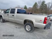 ✅ 2005 Chevrolet Silverado 2500HD LS • VIN: 1GCHK23235F842020 • Lot: 43671164. Wystawiony na IAAI z przebiegiem 270 891 mil. Bezpłatny archiwum sprzedaży aukcyjnych z USA i szczegółowy raport historii pojazdu na DreamBid. Zdjęcie 3.