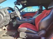 ✅ 2016 Dodge Challenger R/T Scat Pack • VIN: 2C3CDZFJXGH124955 • Lot: 87113145. Wystawiony na Copart z przebiegiem 67 964 mil. Bezpłatny archiwum sprzedaży aukcyjnych z USA i szczegółowy raport historii pojazdu na DreamBid. Zdjęcie 7.