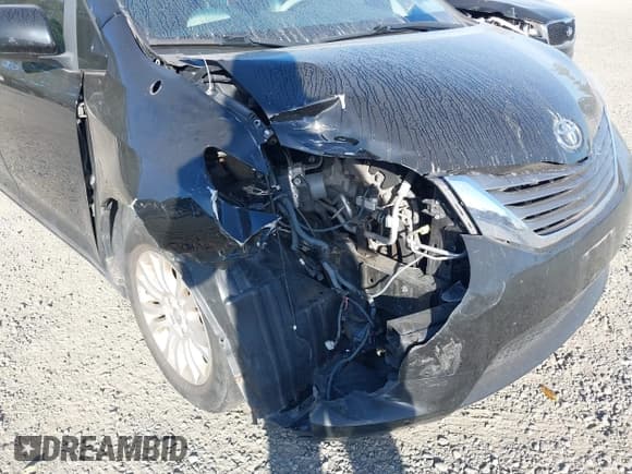 ✅ 2012 Toyota Sienna XLE AAS • VIN: 5TDYK3DC5CS243422 • Lot: 43399519. Listed on IAAI with 161,032 mi. Free auction sales archive from the USA and detailed vehicle history report at DreamBid. Image 6.