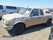 ✅ 1994 Ford Ranger Splash • VIN: 1FTCR14U4RPC20218 • Lot: 42945693. Wystawiony na IAAI z przebiegiem 318 579 mil. Bezpłatny archiwum sprzedaży aukcyjnych z USA i szczegółowy raport historii pojazdu na DreamBid. Zdjęcie 2.