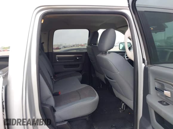 ✅ 2014 Ram 1500 Lone Star • VIN: 1C6RR6LG1ES101852 • Lot: 42062403. Wystawiony na IAAI z przebiegiem 82 389 mil. Bezpłatny archiwum sprzedaży aukcyjnych z USA i szczegółowy raport historii pojazdu na DreamBid. Zdjęcie 8.