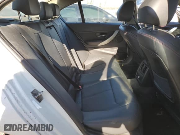 ✅ 2013 BMW 3 Series 328i xDrive • VIN: WBA3B5C59DF594423 • Lot: 92720765. Listed on Copart with 160,402 mi. Free auction sales archive from the USA and detailed vehicle history report at DreamBid. Image 10.