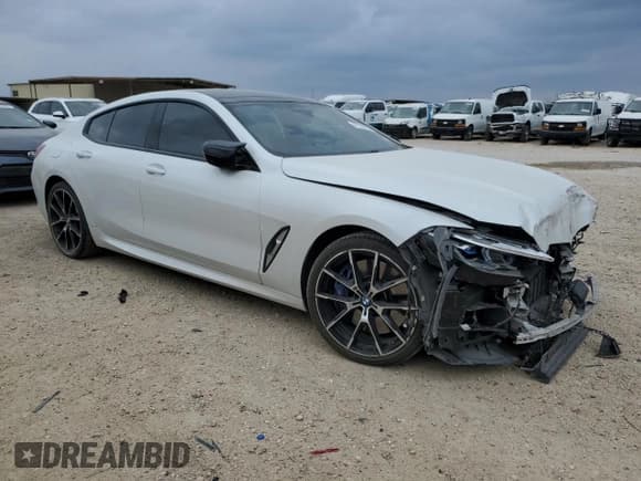 ✅ 2023 BMW 8 Series M850i • VIN: WBAGV8C01PCK29190 • Lot: 47189205. Wystawiony na Copart z przebiegiem 32 691 mil. Bezpłatny archiwum sprzedaży aukcyjnych z USA i szczegółowy raport historii pojazdu na DreamBid. Zdjęcie 4.