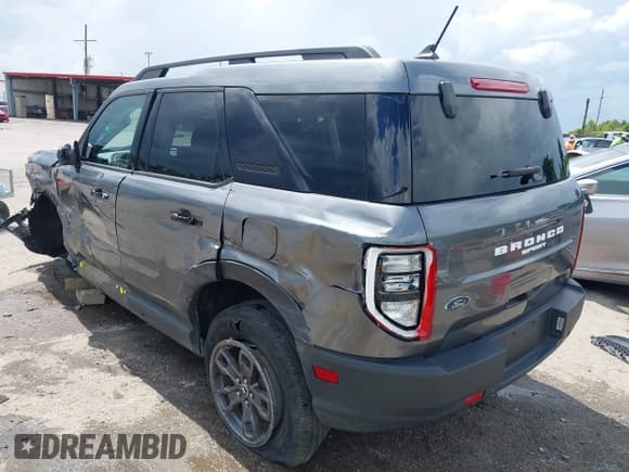 ✅ 2024 Ford Bronco Sport Big Bend • VIN: 3FMCR9B68RRE46141 • Lot: 42685099. Wystawiony na IAAI z przebiegiem 19 025 mil. Bezpłatny archiwum sprzedaży aukcyjnych z USA i szczegółowy raport historii pojazdu na DreamBid. Zdjęcie 3.