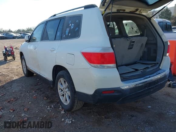 ✅ 2012 Toyota Highlander • VIN: 5TDZK3EHXCS071113 • Лот: 43817680. Опубликован ранее на IAAI с пробегом 258 700 миль. Бесплатный доступ к архиву аукционных продаж из США и подробный отчёт об истории автомобиля на DreamBid. Изображение 3.