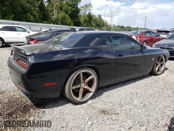 ✅ 2020 Dodge Challenger R/T Scat Pack • VIN: 2C3CDZFJ1LH106242 • Lot: 69507634. Wystawiony na Copart z przebiegiem 19 033 mil. Bezpłatny archiwum sprzedaży aukcyjnych z USA i szczegółowy raport historii pojazdu na DreamBid. Zdjęcie 3.