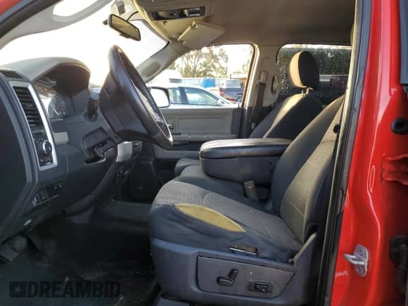 2010 Dodge 1500 SLT z VIN 1D7RB1CT7AS206067, wystawiony jako Copart lot #78496084 z przebiegiem 203 871 mil mil oraz Szkoda całkowita • Salvage title. Historia ofert i sprzedaży dostępna na DreamBid. Obrazek 7.