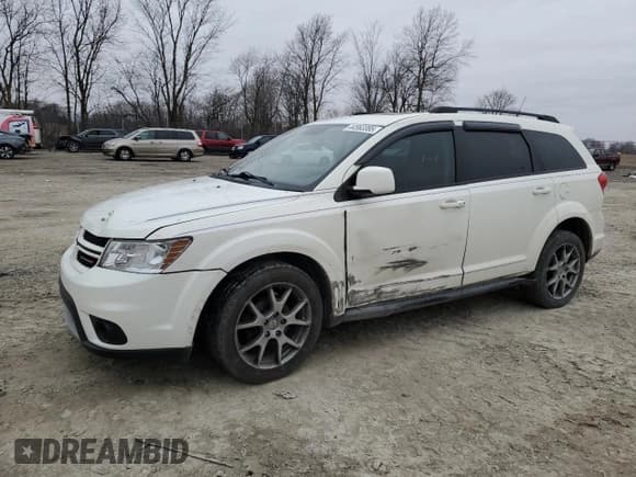 ✅ 2011 Dodge Journey R/T • VIN: 3D4PG7FG9BT537093 • Lot: 44563385. Wystawiony na Copart z przebiegiem 200 501 mil. Bezpłatny archiwum sprzedaży aukcyjnych z USA i szczegółowy raport historii pojazdu na DreamBid. Zdjęcie 1.