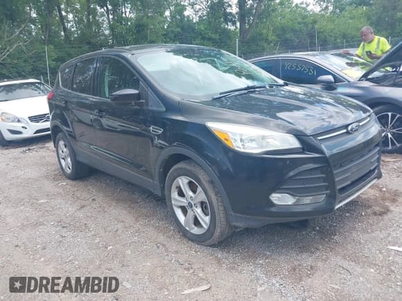 ✅ 2013 Ford Escape SE • VIN: 1FMCU9G95DUC56302 • Lot: 42553915. Wystawiony na IAAI z przebiegiem 151 390 mil. Bezpłatny archiwum sprzedaży aukcyjnych z USA i szczegółowy raport historii pojazdu na DreamBid. Zdjęcie 1.