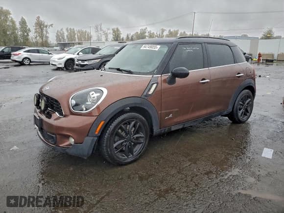 ✅ 2013 MINI Countryman S ALL4 • VIN: WMWZC5C51DWP33287 • Лот: 94749055. Опубликован ранее на Copart с пробегом 128 018 миль. Бесплатный доступ к архиву аукционных продаж из США и подробный отчёт об истории автомобиля на DreamBid. Изображение 1.
