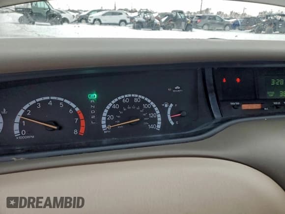✅ 2000 Toyota Avalon XL • VIN: 4T1BF28B2YU034420 • Lot: 95753085. Listed on Copart with 240,150 mi. Free auction sales archive from the USA and detailed vehicle history report at DreamBid. Image 9.