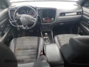 ✅ 2020 Mitsubishi Outlander SE • VIN: JA4AD3A38LZ029503 • Lot: 81501925. Wystawiony na Copart z przebiegiem 93 201 mil. Bezpłatny archiwum sprzedaży aukcyjnych z USA i szczegółowy raport historii pojazdu na DreamBid. Zdjęcie 8.