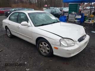 2001 Hyundai Sonata GLS z VIN KMHWF35V51A483264, wystawiony jako IAAI lot #41458757 z przebiegiem 154 016 mil mil oraz . Historia ofert i sprzedaży dostępna na DreamBid. Obrazek 1.