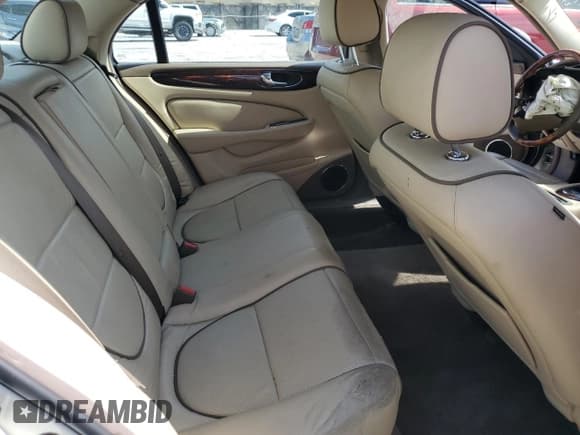 ✅ 2008 Jaguar XJ 8 LWB • VIN: SAJWA79B88SH19764 • Lot: 57768024. Wystawiony na Copart z przebiegiem 27 548 mil. Bezpłatny archiwum sprzedaży aukcyjnych z USA i szczegółowy raport historii pojazdu na DreamBid. Zdjęcie 10.